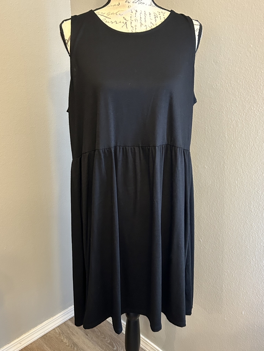 Old Navy XL Solid Black Sleeveless Jersey-Knit Swing Dress